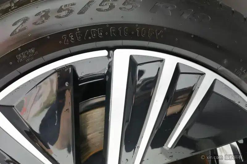 Lynk & Co 08 EM-P 2025 Model, 120km Long Range Halo — миниатюра 10