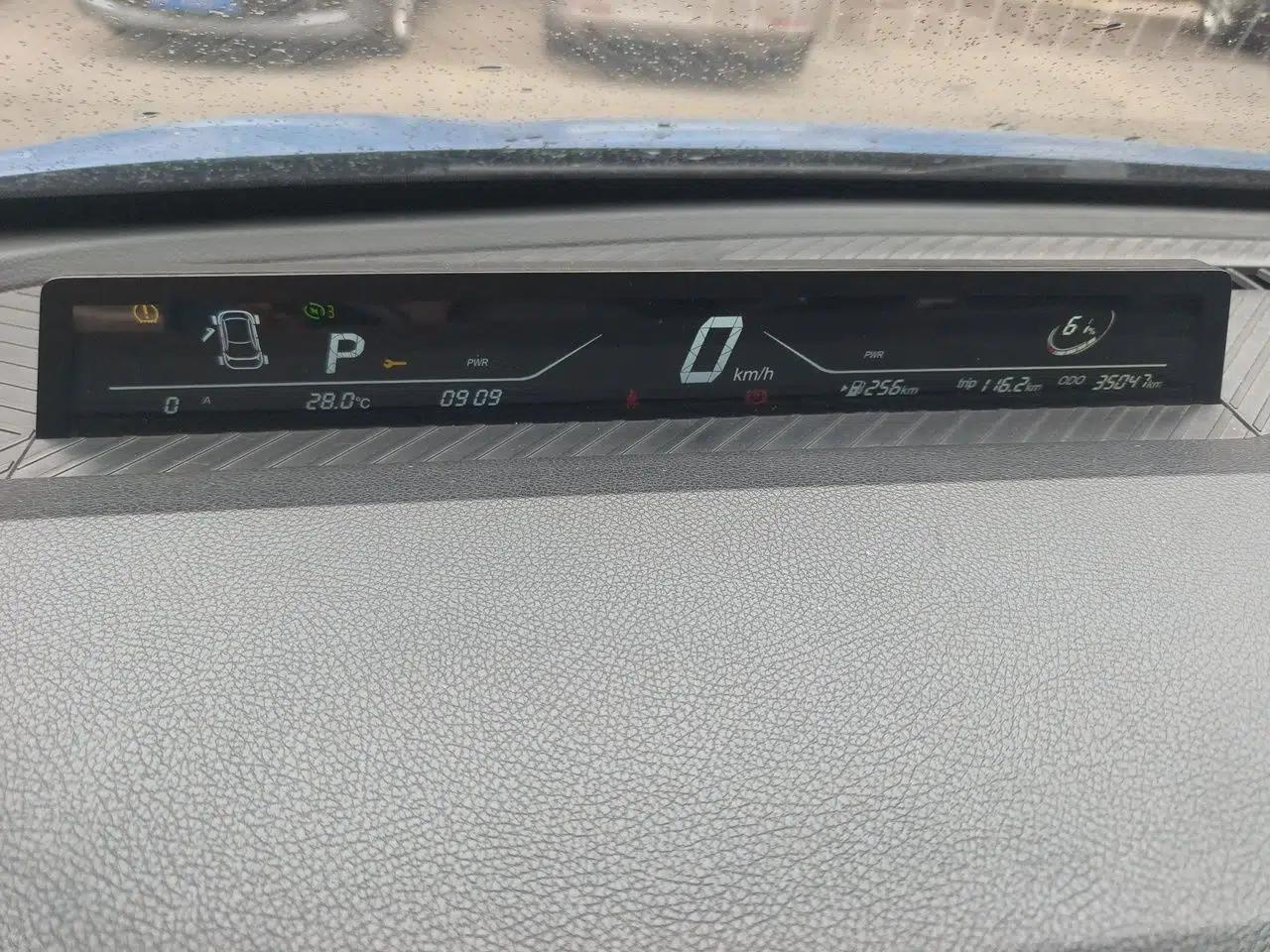 NETA V 2021 Long-Range Entertainment Edition Upgrade Model — миниатюра 12