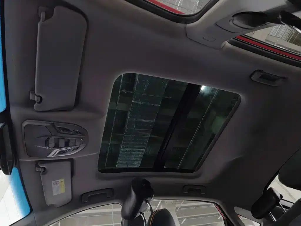Baojun RC-6 2019 1.5T CVT 24-Hour Online Premium Edition — миниатюра 14