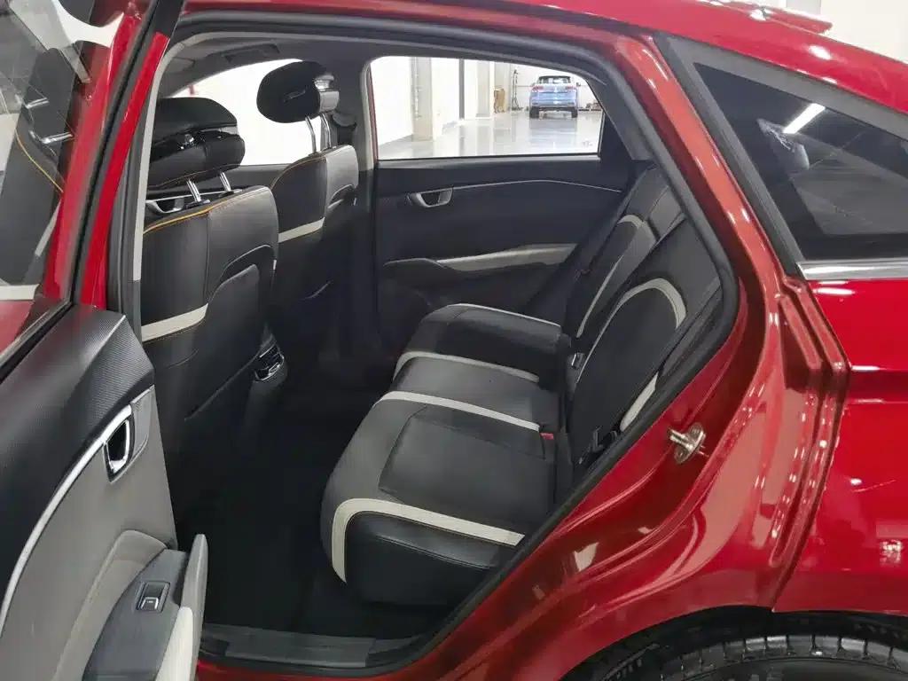 Baojun RC-6 2019 1.5T CVT 24-Hour Online Premium Edition — миниатюра 15