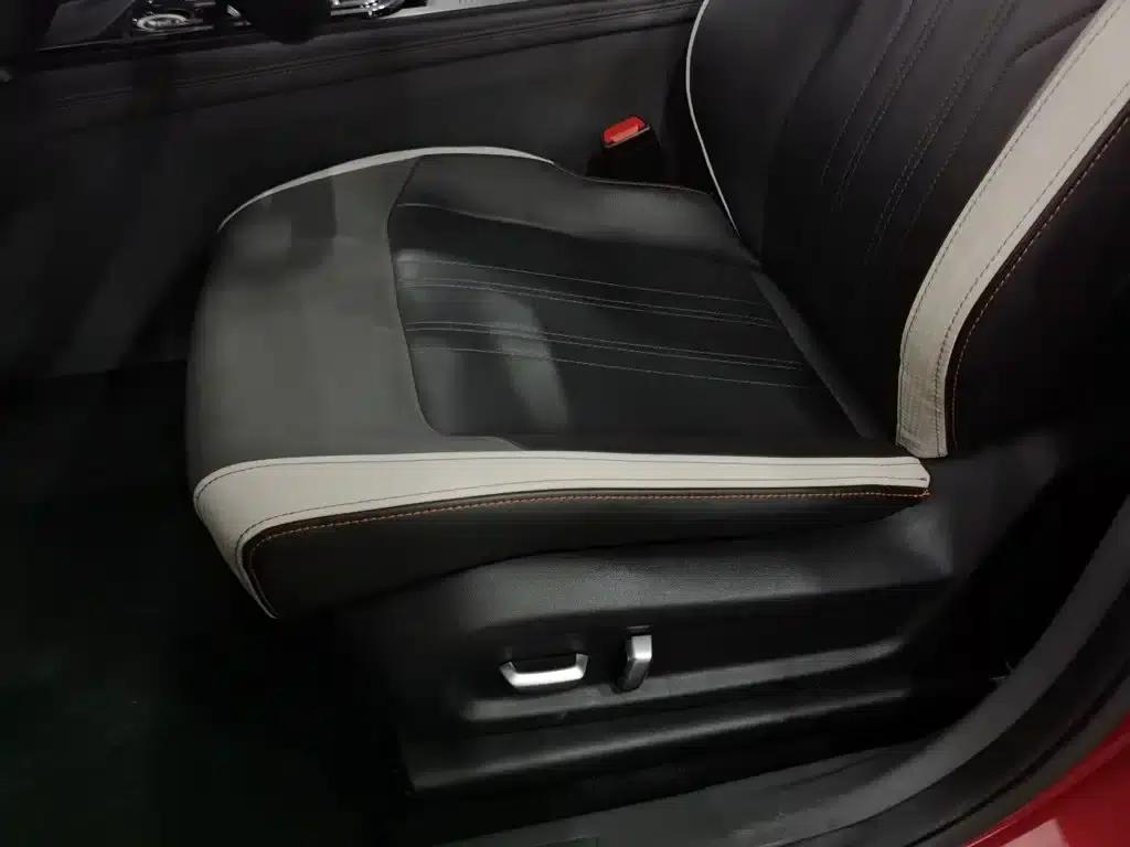 Baojun RC-6 2019 1.5T CVT 24-Hour Online Premium Edition — миниатюра 20