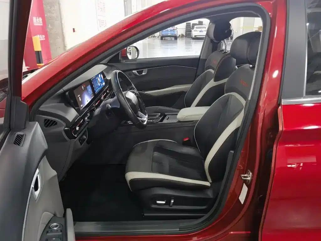 Baojun RC-6 2019 1.5T CVT 24-Hour Online Premium Edition — миниатюра 10