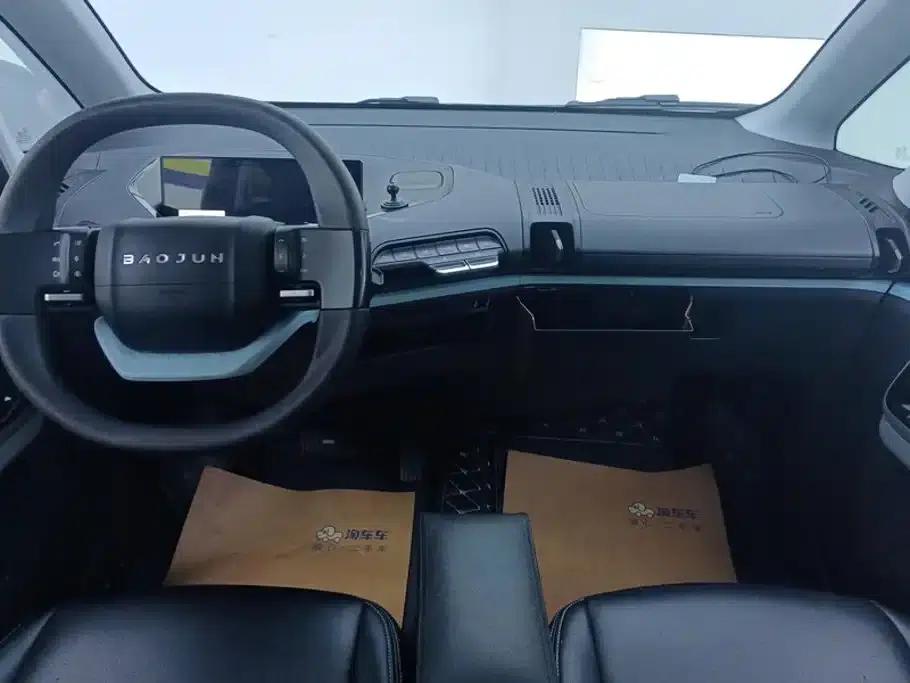 Baojun E300 2020 Plus Interstellar Smart Edition — миниатюра 12