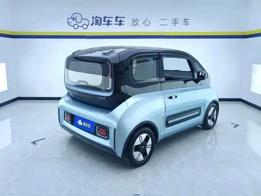Baojun E300 2020 Plus Interstellar Smart Edition — миниатюра 3