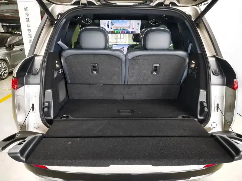 Lynk & Co 900 2025 2.0T Ultra Six-Seater — миниатюра 18