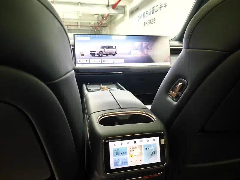Lynk & Co 900 2025 2.0T Ultra Six-Seater — миниатюра 19