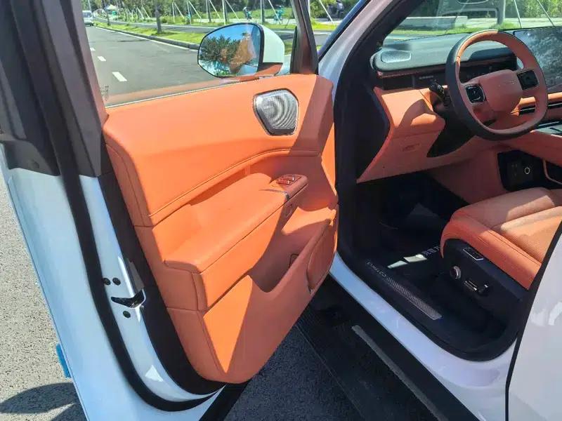 Lynk & Co 900 2025 2.0T Ultra Six-Seater — миниатюра 27