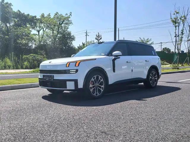 Lynk & Co 900 2025 2.0T Ultra Six-Seater