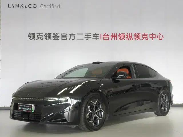 Lynk & Co 10 EM-P 2025 Model 240 AWD Ultra