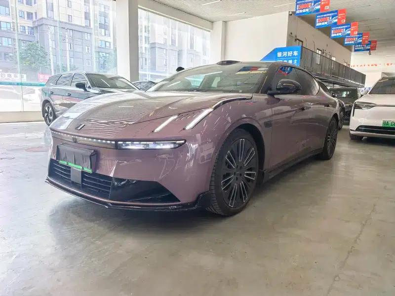 Lynk & Co 10 EM-P 2025 240 AWD Ultra Sport Edition — миниатюра 1
