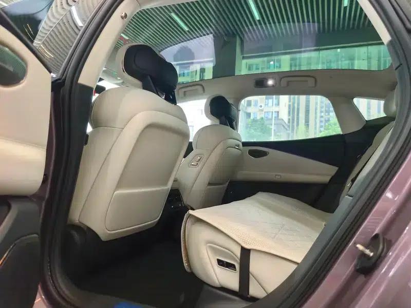Lynk & Co 10 EM-P 2025 240 AWD Ultra Sport Edition — миниатюра 27