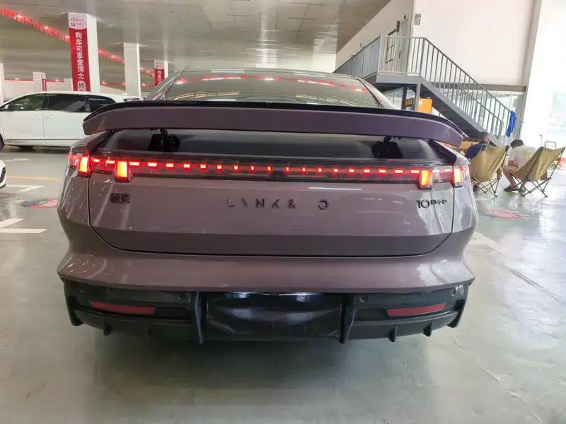 Lynk & Co 10 EM-P 2025 240 AWD Ultra Sport Edition — миниатюра 5