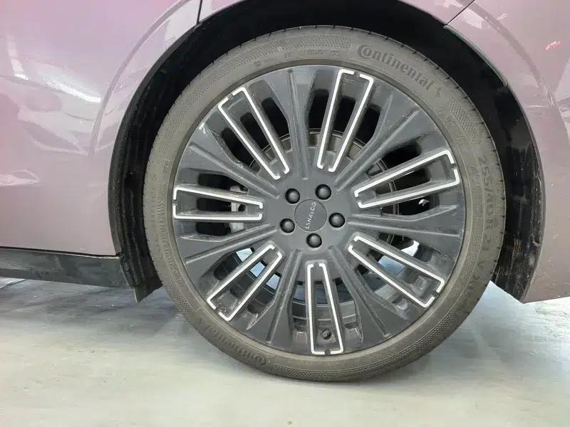 Lynk & Co 10 EM-P 2025 240 AWD Ultra Sport Edition — миниатюра 8