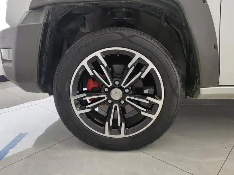 Beijing BJ20 2016 1.5T Manual Deluxe Edition — миниатюра 6