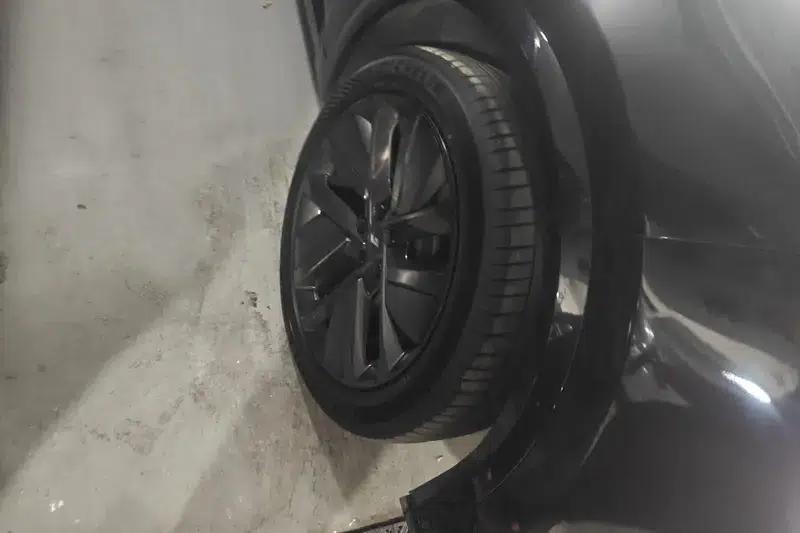 Li Auto L9 2022 Max Edition — миниатюра 9