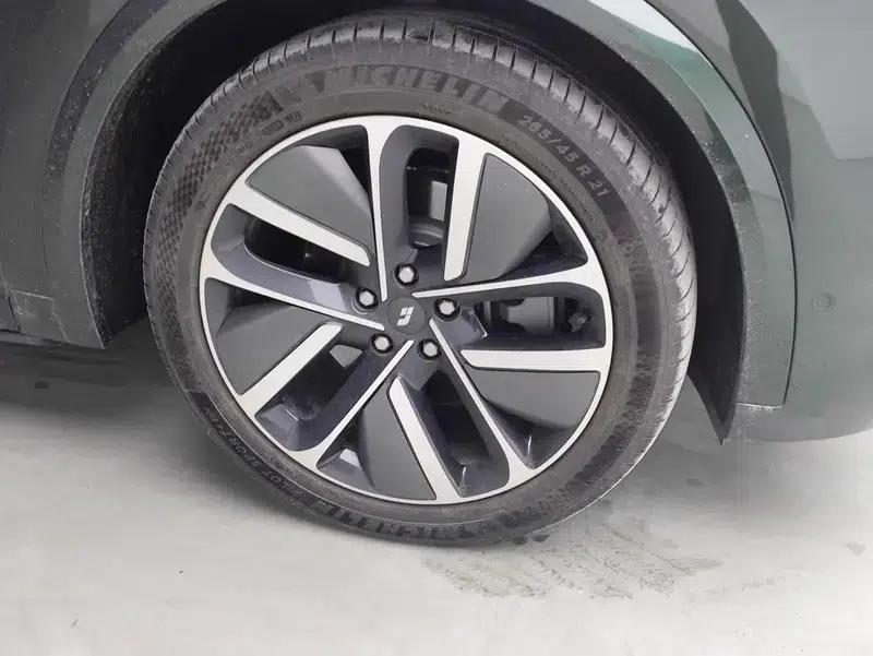 Li Auto L9 2024 Ultra Edition — миниатюра 11