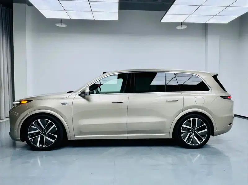 Li Auto L9 2022 Max Edition — миниатюра 3