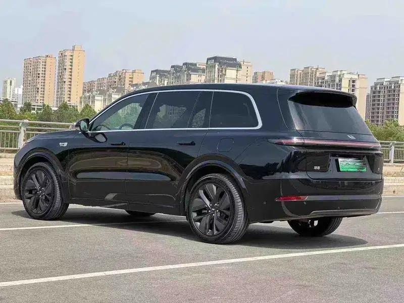 Li Auto L9 2022 Max Edition — миниатюра 4