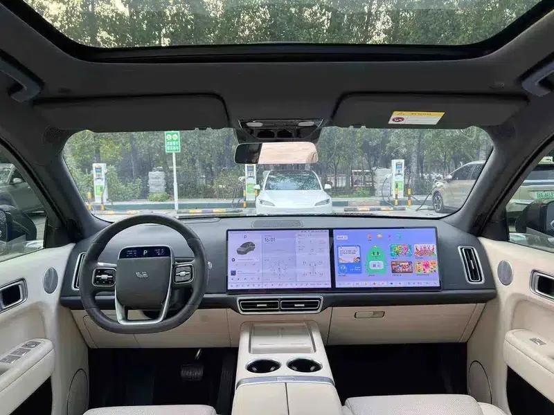 Li Auto L9 2022 Max Edition — миниатюра 7