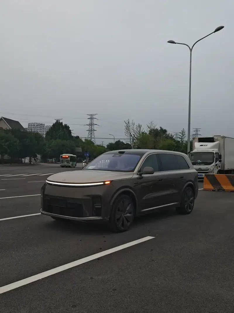 Li Auto L9 2026 Livis — миниатюра 1