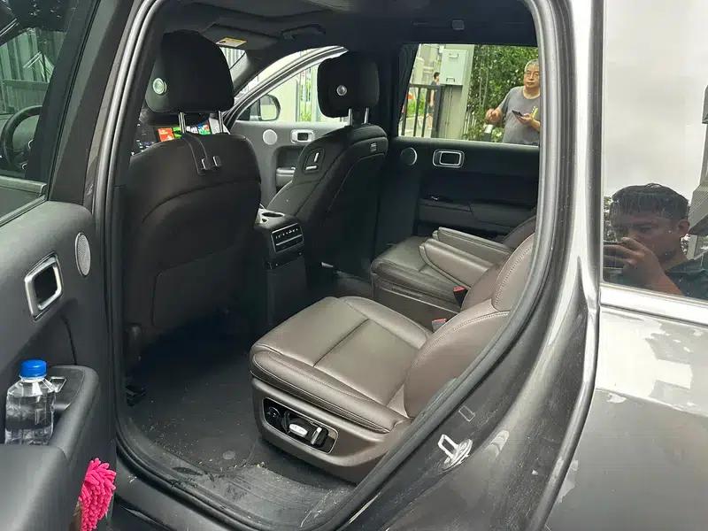 Li Auto L9 2022 Max Edition — миниатюра 9