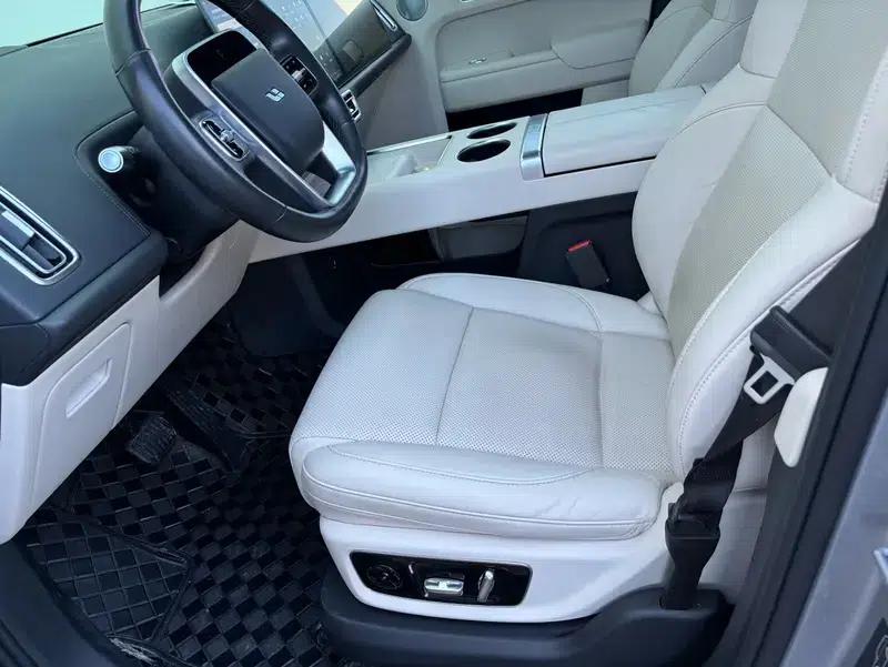 Li Auto L9 2022 Max Edition — миниатюра 9