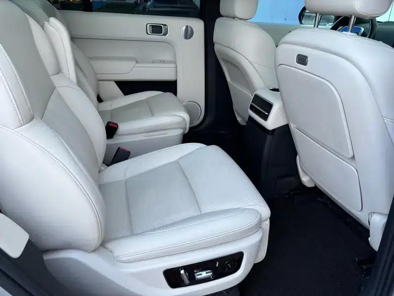Li Auto L9 2022 Max Edition — миниатюра 10