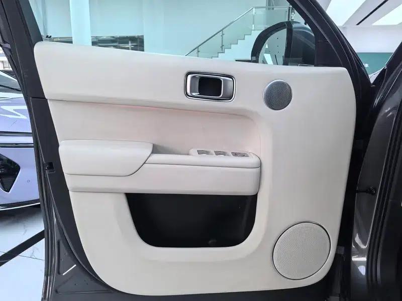 Li Auto L9 2023 Pro Edition — миниатюра 7
