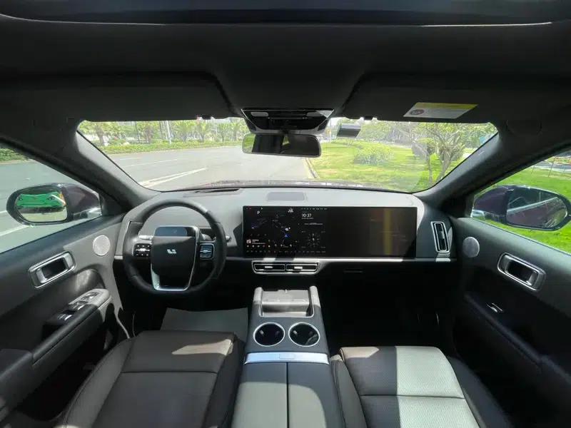 Li Auto L9 2022 Max Edition — миниатюра 13