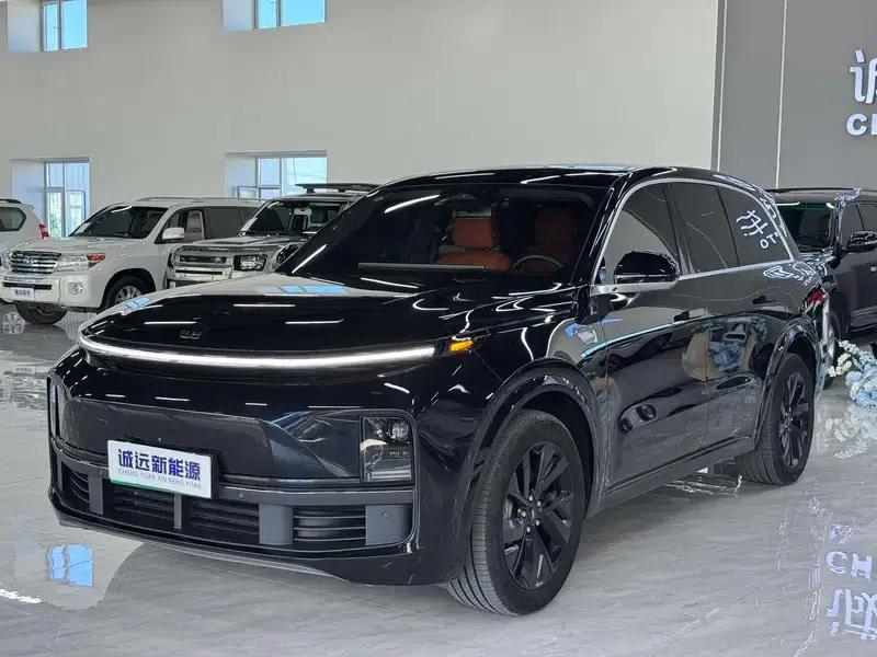 Li Auto L8 2023 Air Edition — миниатюра 1