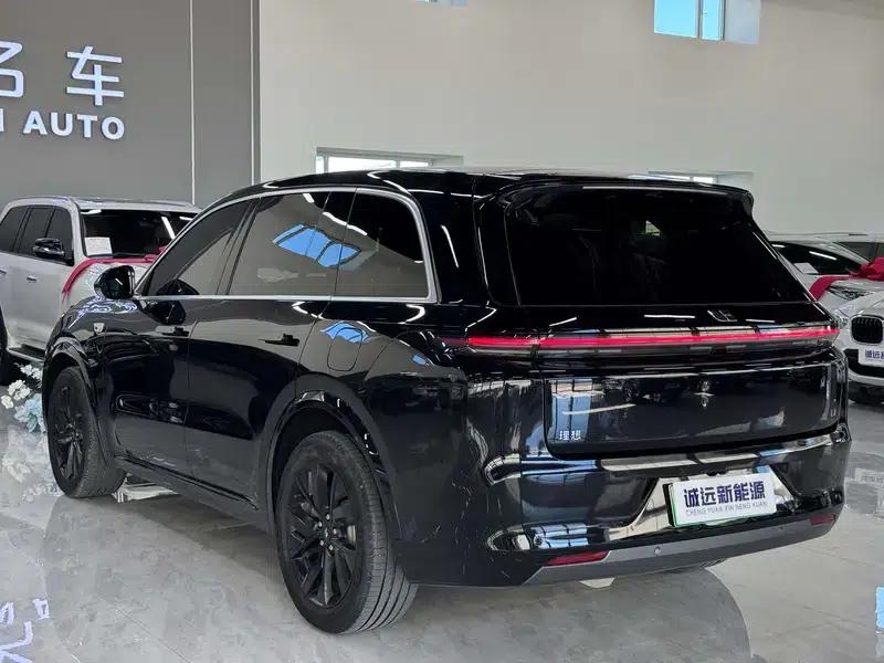 Li Auto L8 2023 Air Edition — миниатюра 4
