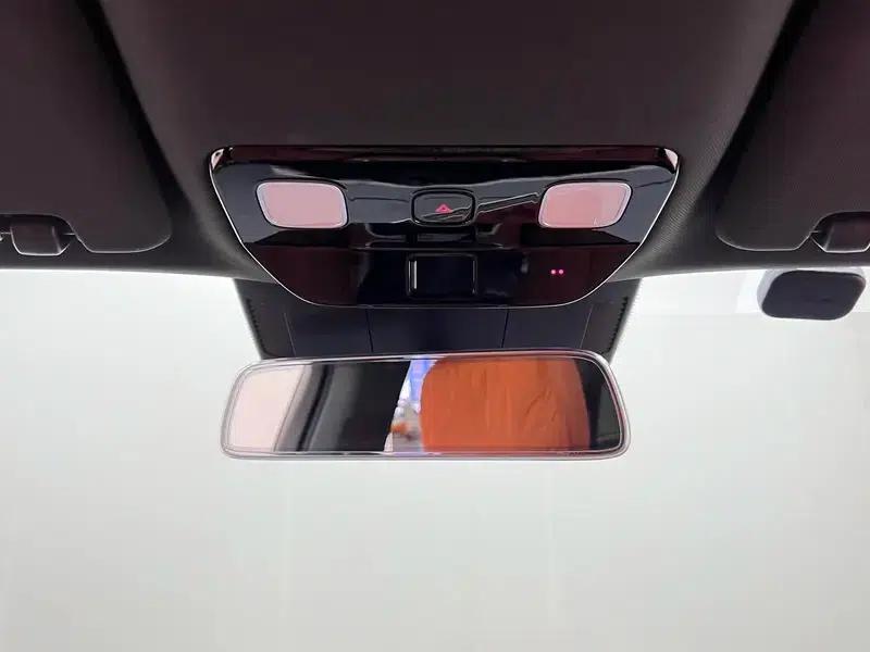 Li Auto L8 2024 Max Edition — миниатюра 14