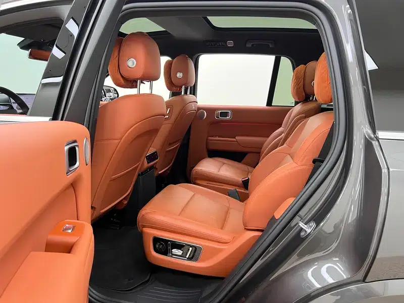 Li Auto L8 2024 Max Edition — миниатюра 28