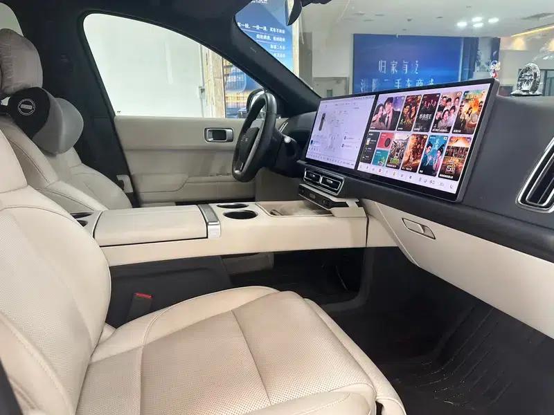Li Auto L8 2023 Air Edition — миниатюра 9