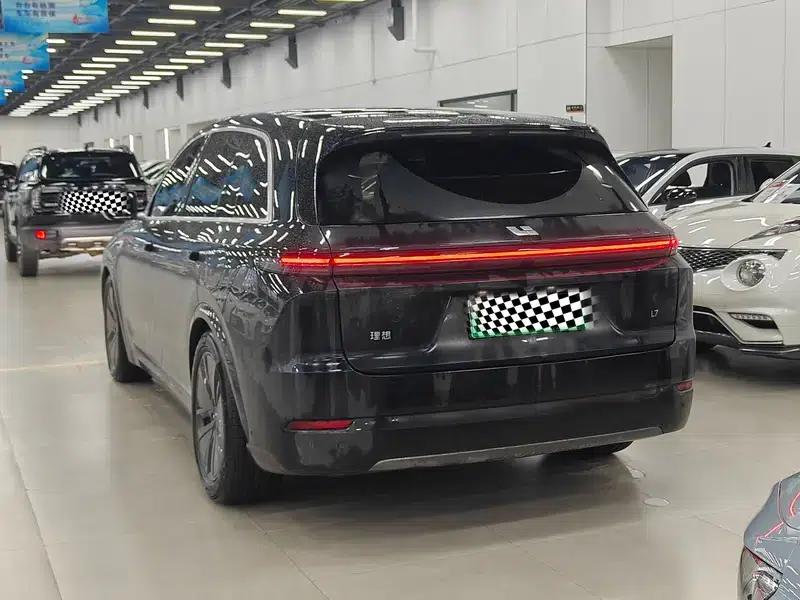Li Auto L8 2024 Max Edition — миниатюра 5