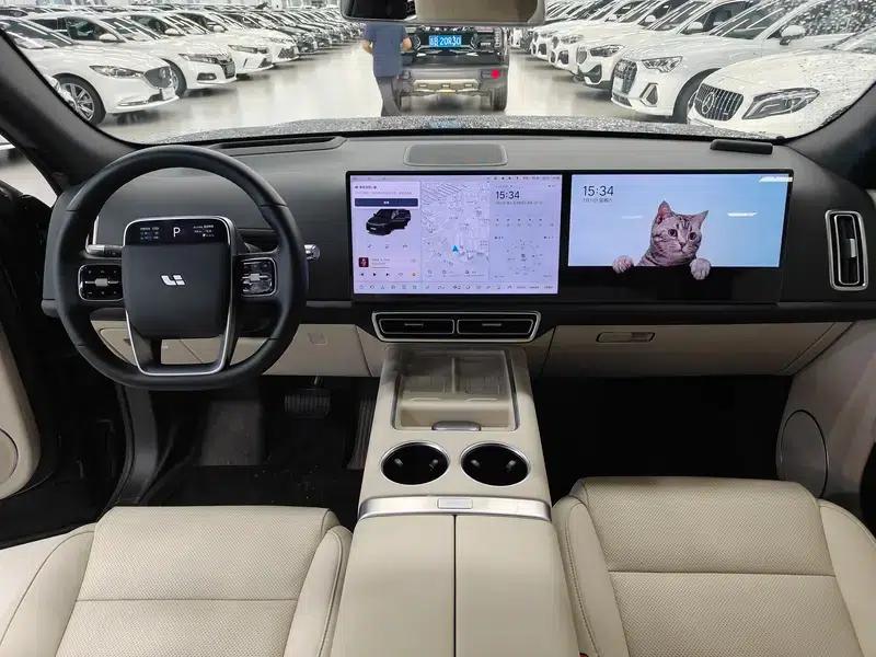 Li Auto L8 2024 Max Edition — миниатюра 6