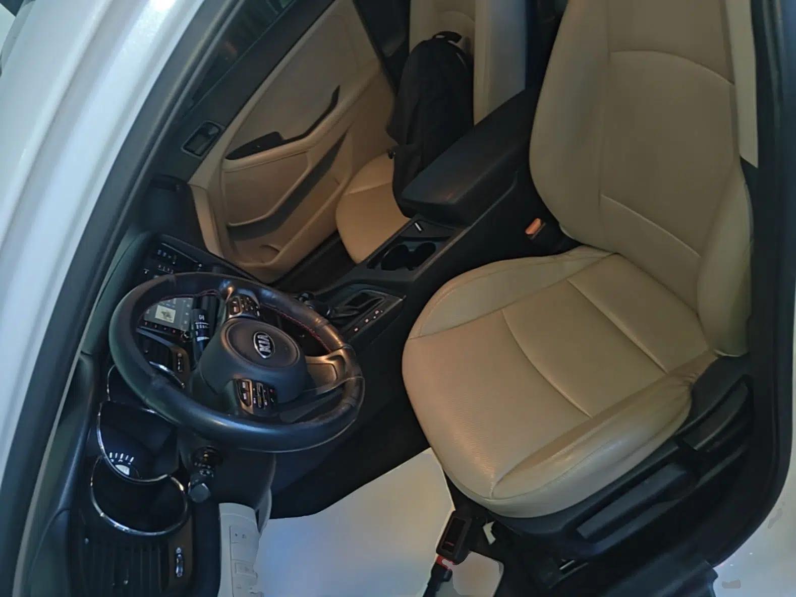 Kia K5 2015 2.0L Automatic GL — миниатюра 17