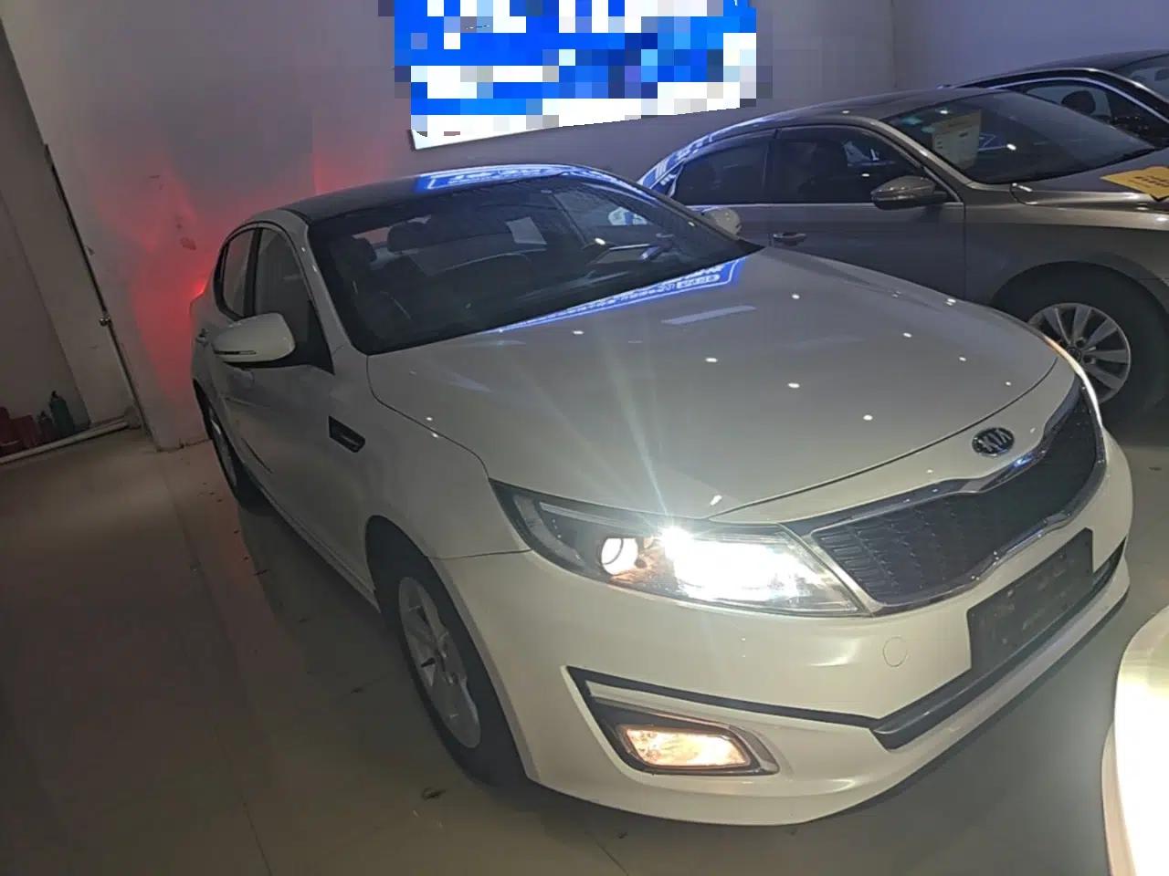 Kia K5 2015 2.0L Automatic GL — миниатюра 3