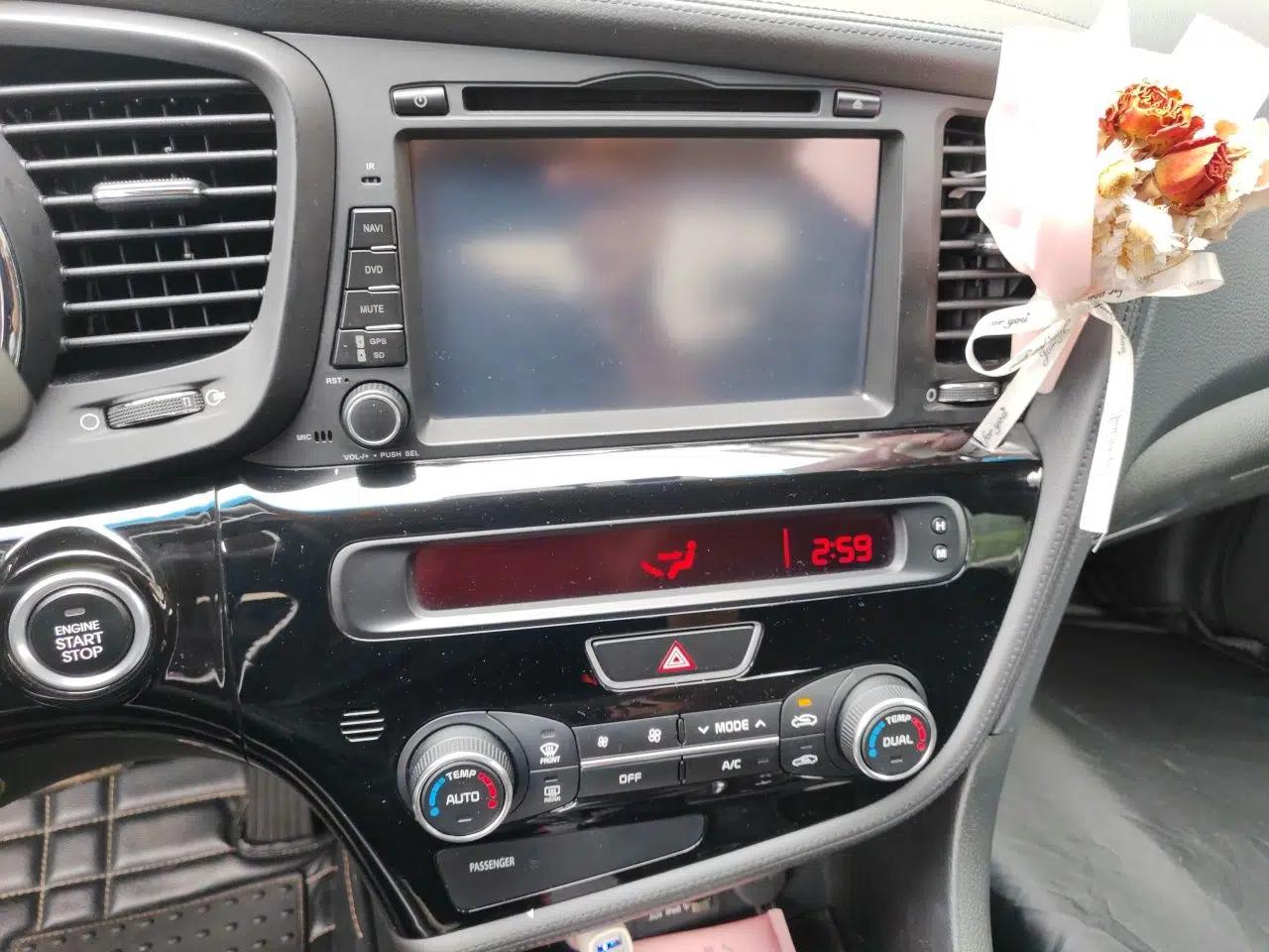 Kia K5 2014 2.0L Automatic LUXURY — миниатюра 13