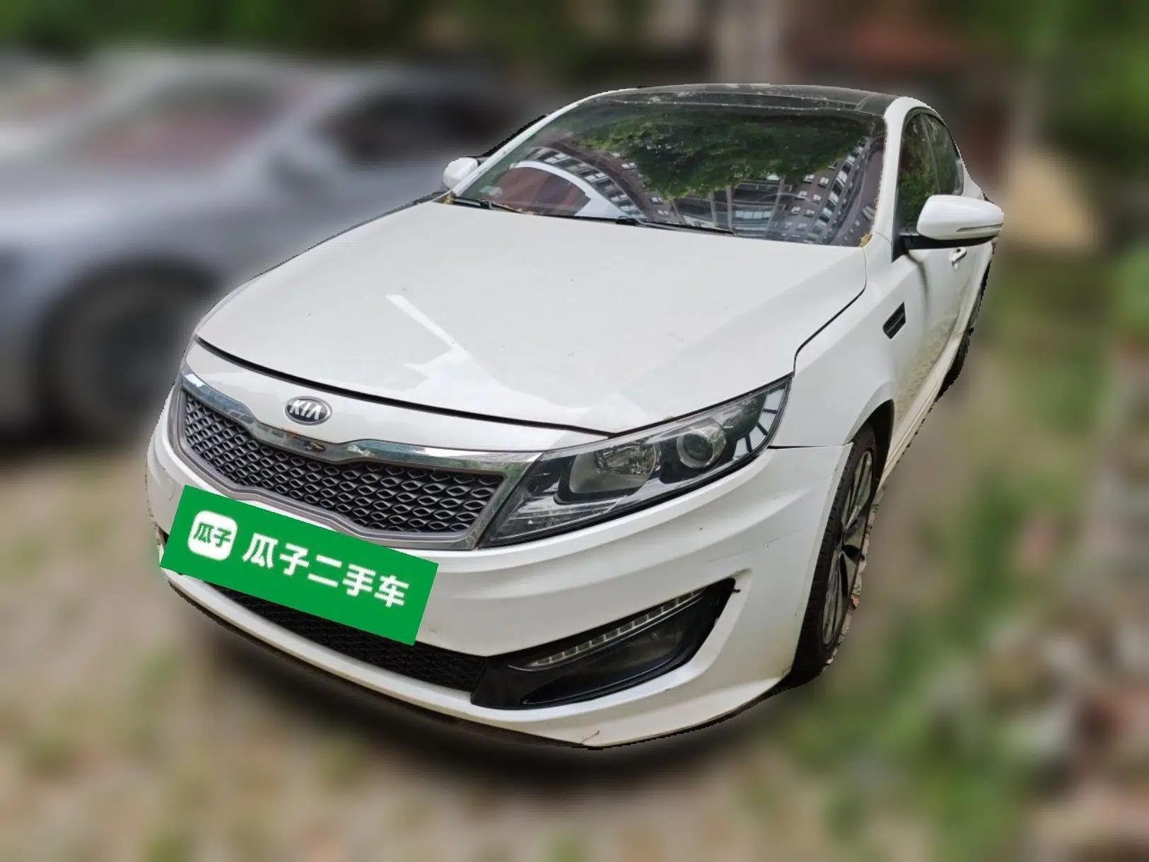 Kia K5 2012 2.0L Automatic DLX — миниатюра 1