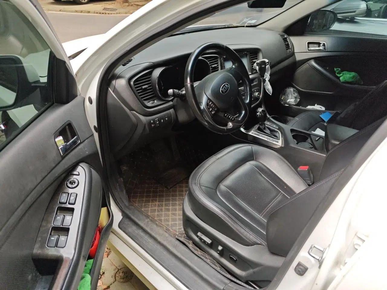 Kia K5 2012 2.0L Automatic DLX — миниатюра 16