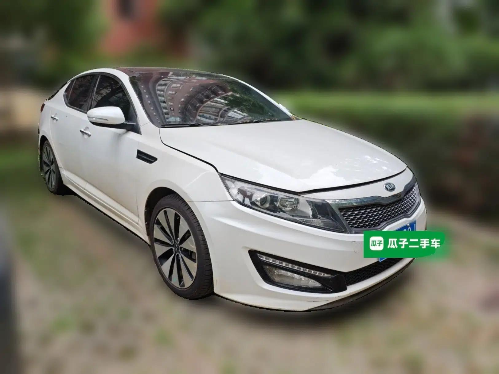 Kia K5 2012 2.0L Automatic DLX — миниатюра 3