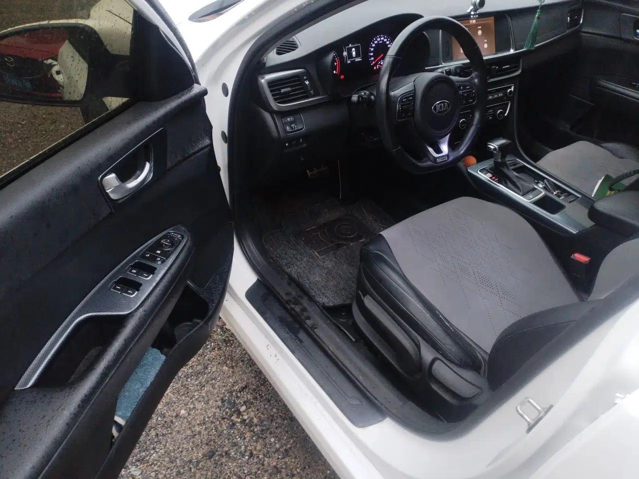 Kia K5 2016 1.6T Automatic LUX — миниатюра 16