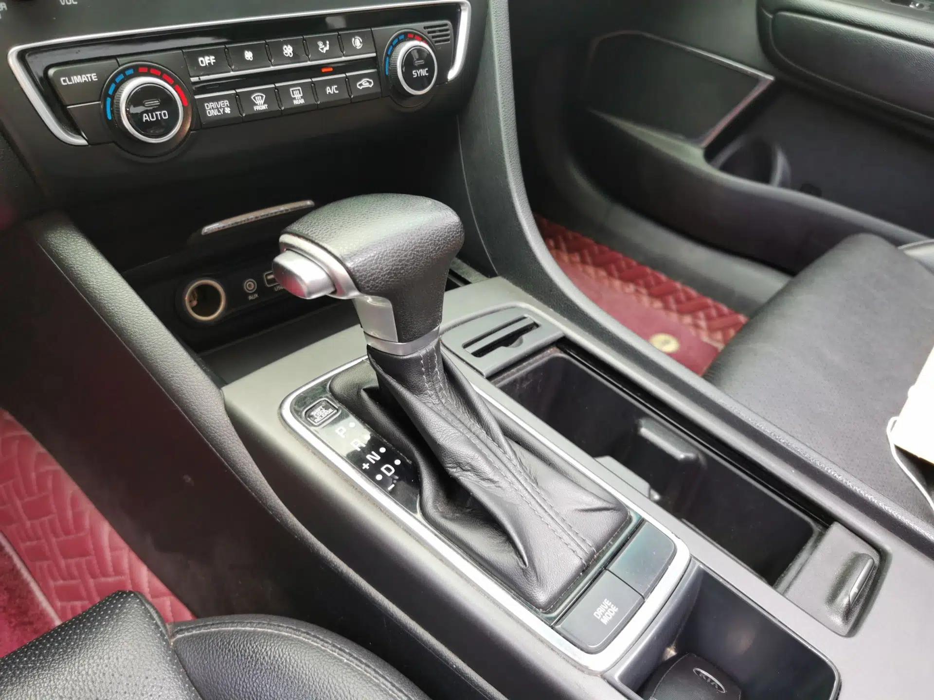 Kia K5 2016 2.0L Hybrid GLS — миниатюра 14