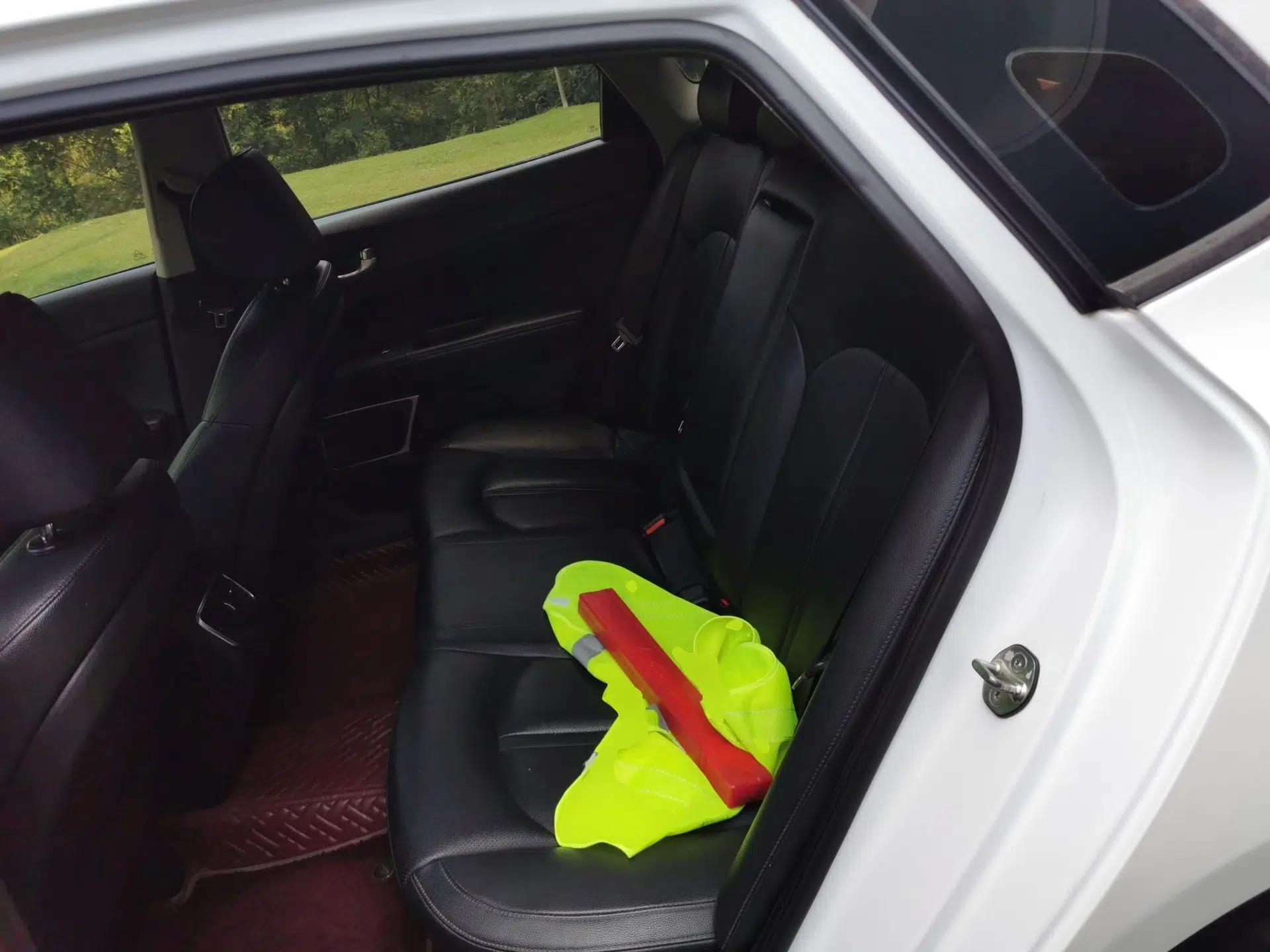 Kia K5 2016 2.0L Hybrid GLS — миниатюра 17
