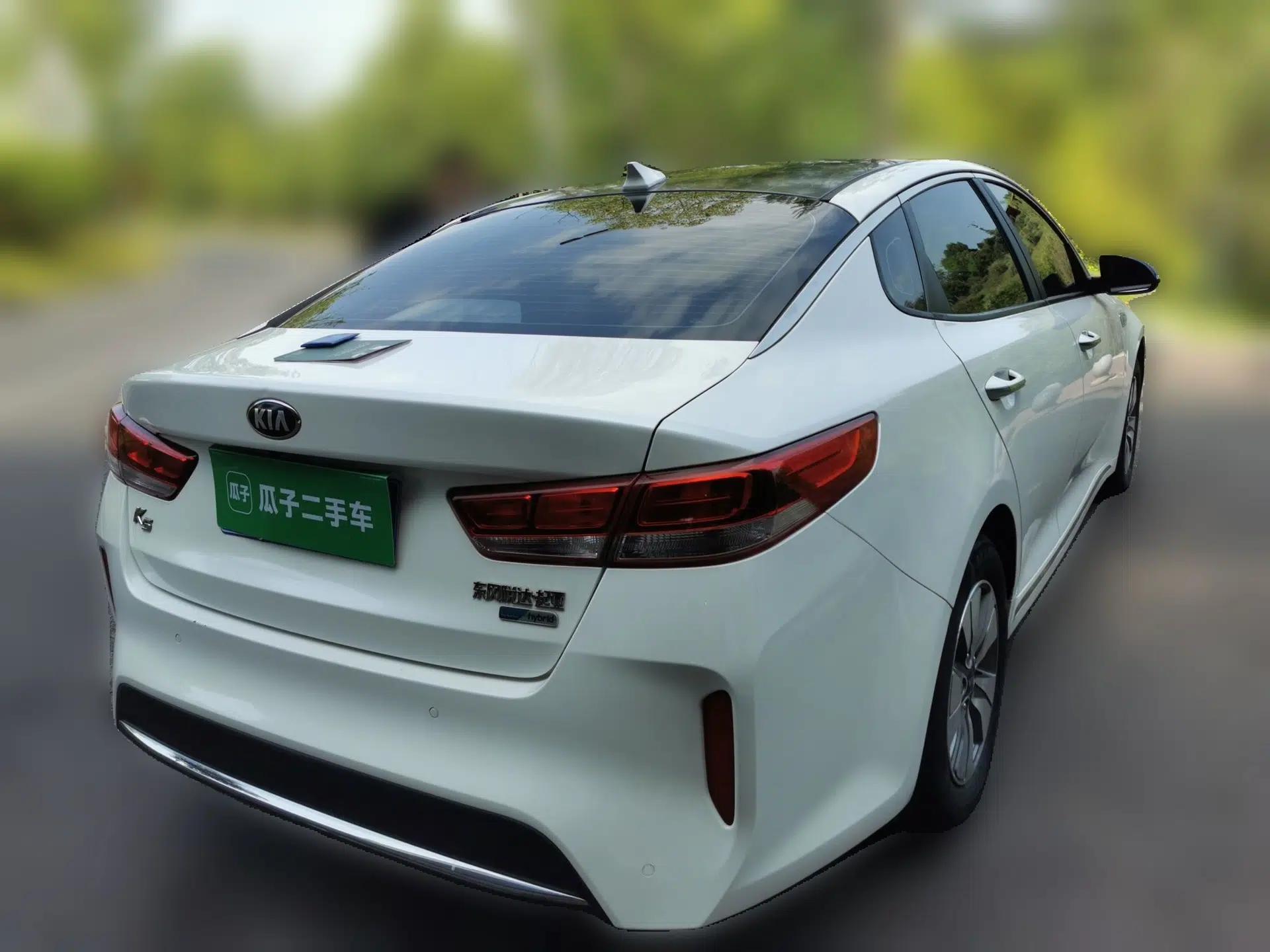 Kia K5 2016 2.0L Hybrid GLS — миниатюра 6