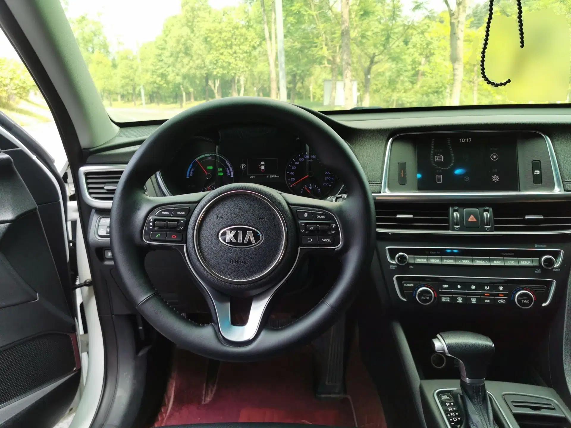 Kia K5 2016 2.0L Hybrid GLS — миниатюра 10