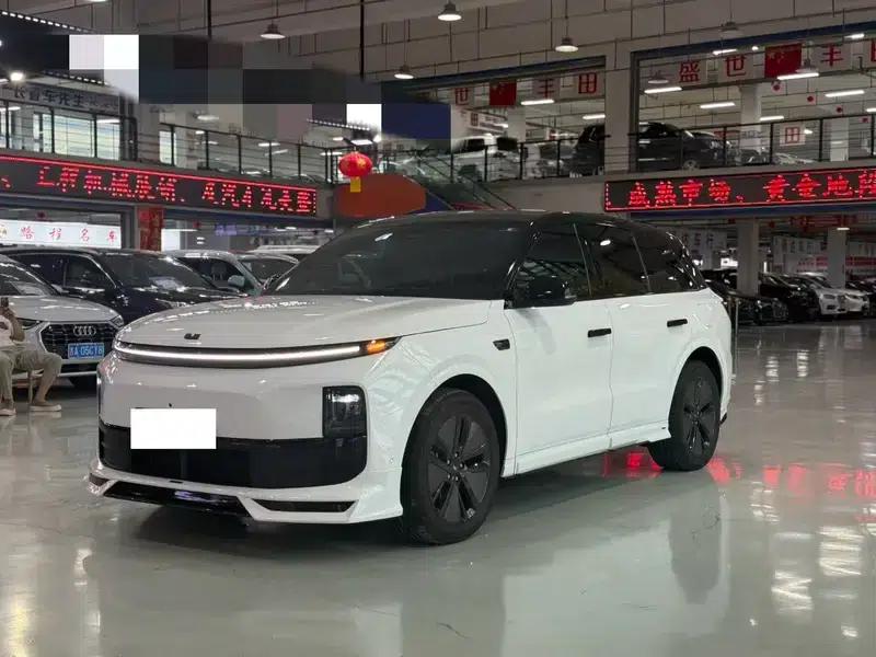 Li Auto L6 2024 Pro Edition — миниатюра 1