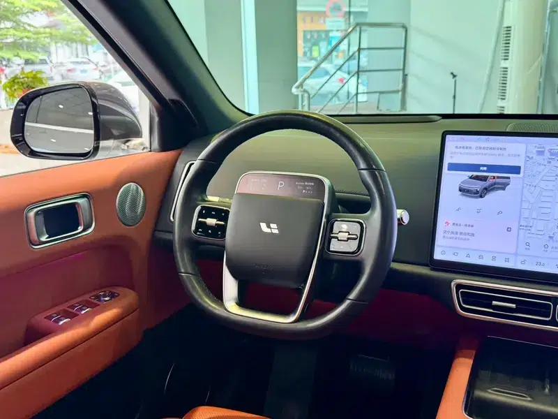 Li Auto L6 2024 Max Edition — миниатюра 12