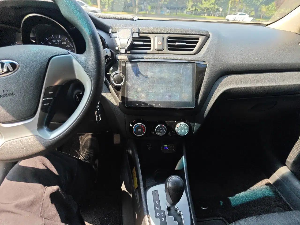 Kia K2 2015 Sedan 1.4L Automatic GLS — миниатюра 13